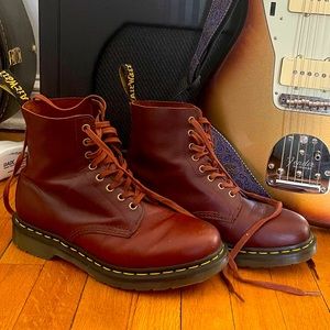 Dr. Martens 1460 Cherry Red Smooth Lace Leather